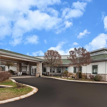 Days Inn By Wyndham פנטווטר מראה חיצוני תמונה