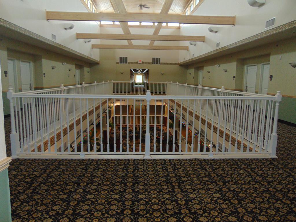 Days Inn By Wyndham פנטווטר מראה חיצוני תמונה