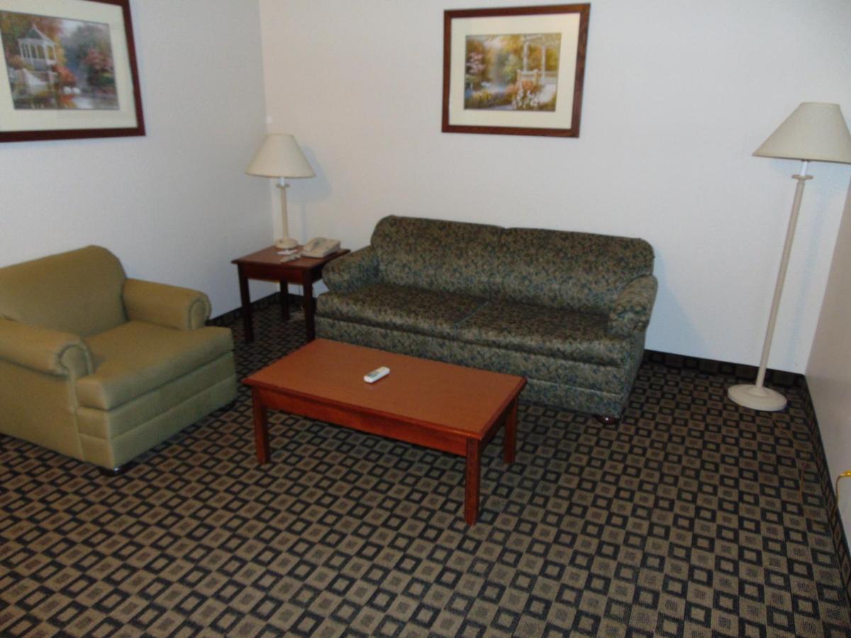 Days Inn By Wyndham פנטווטר חדר תמונה